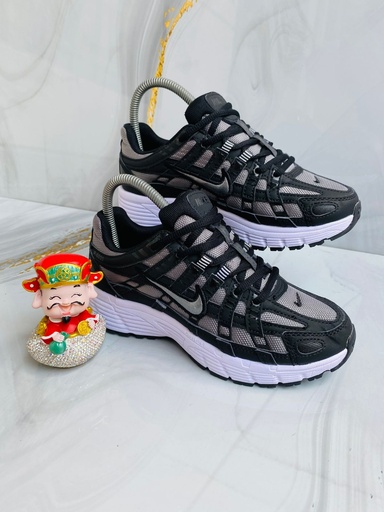 Nike P6000 Negra-Gris