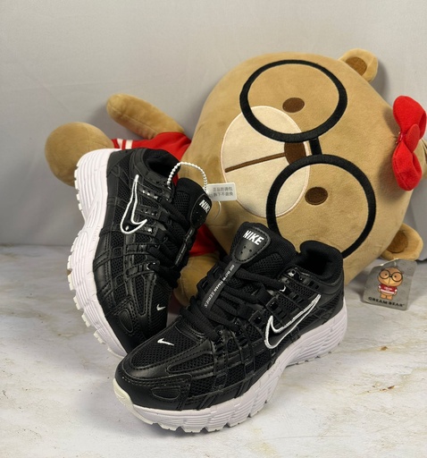 Nike  P6000 Negro-Suela Blanca