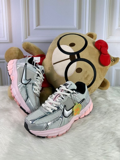 Nike Vomero Gris-Suela Rosa