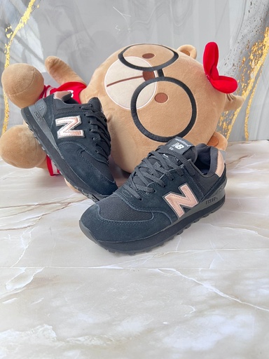 New Balance 574 Negro Bronce