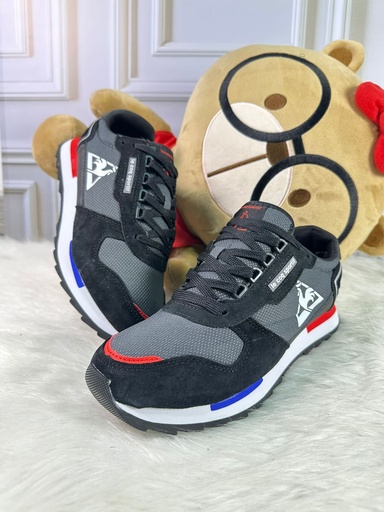 Le Coq #2 Negro Talon Rojo