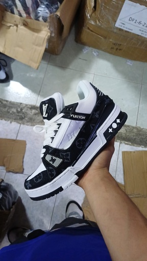 Louis Vuitton Negra Blanca MS 