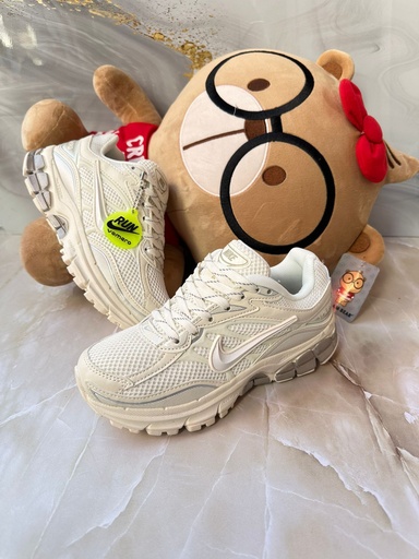 Nike Vomero 6 Beige Cafe Claro