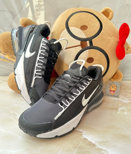 Nike X Pulse Negro-Blanco