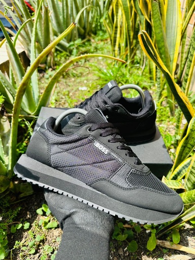 Hugo Boss Negro Talon Plateado #2 