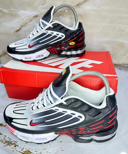 Nike Tn Plus Blanco Gris Rojo