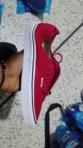 Vans Bajito Vinotinto Suela Blanca