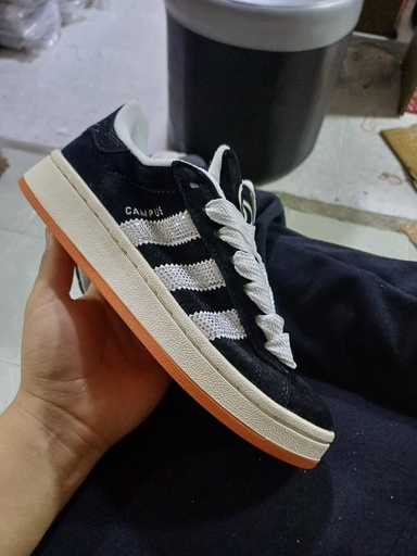 Adidas Campus Negro Suela Goma Perlada